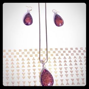 Necklace and earring set